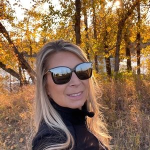 Meet your Posher, Tiffany